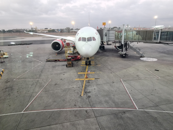 KQ 787