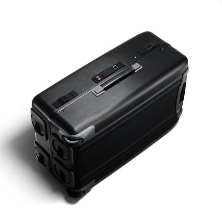 Zero Halliburton International Carry-On Case