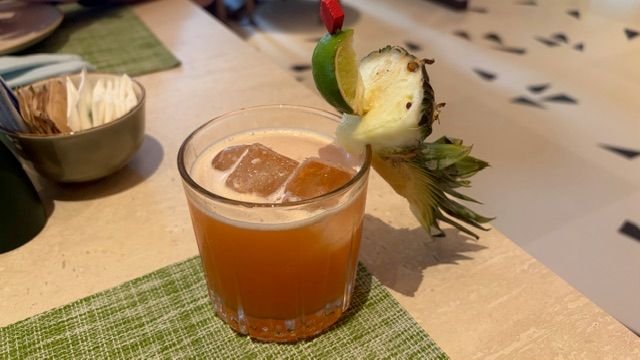 Happy Hour, Kantan Jungle Bird cocktail