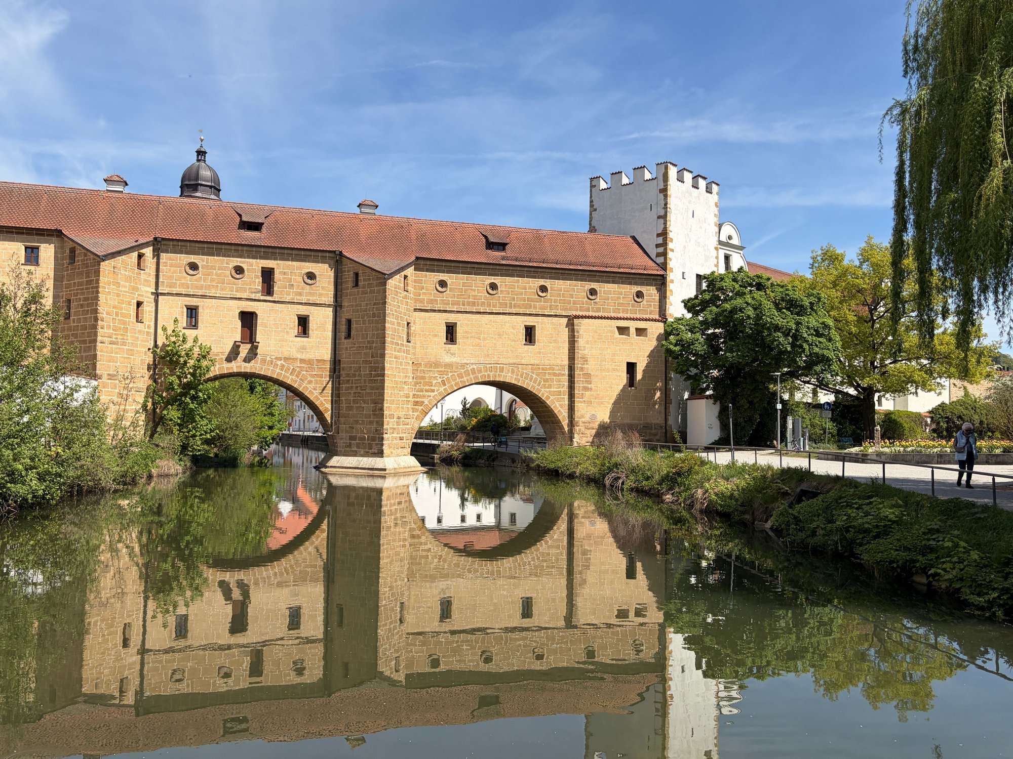 Fortified bridge 
