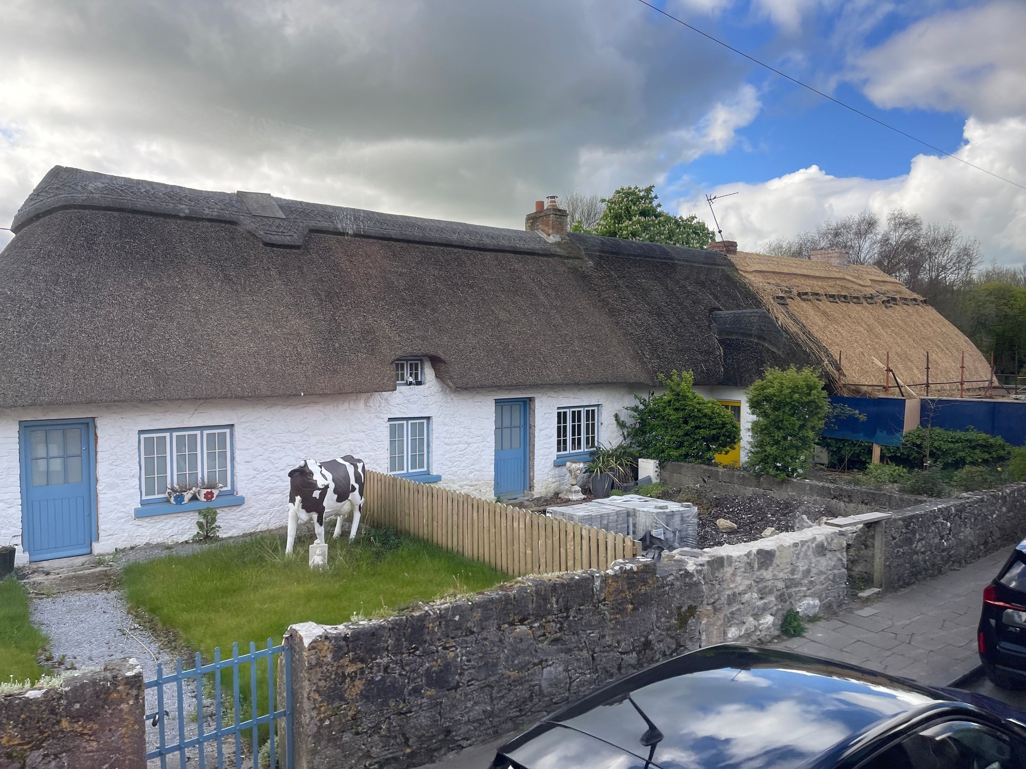 Ireland Thatched cottages