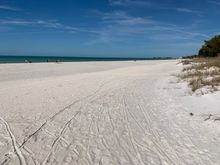 Lots of beautiful fine white sand!