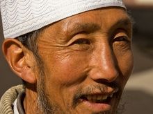 Songpan's old town, Songzhou, has an interesting mix of people, including Han, Tibetans and Buddhists. There are also Hui Muslims, like this town muezzin shown here.