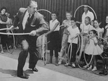 Who do you think that man is .!?