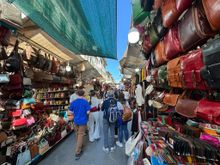 the Florence leather market