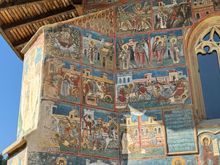 Close up view - The blue paint is called Voronet Blue