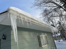 Slowly melting snow turns into icecicles. Everywhere.