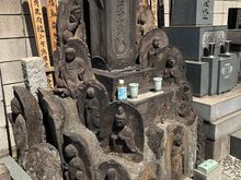 Yanaka cemetery