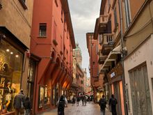 Another lovely Bologna street scene - there are many red buildings