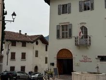 The restaurant 