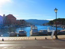 Stari Grad at the very end of the harbor