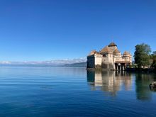 Approach to Chateau de Chillon from the long scenic route 