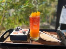 Strawberry fromage cake and tangerine ade from Cheongsudang Bakery