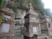 Stupas to Buddhist Monks, Bich Dong Temple