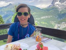 Coffee, juice and cakes at Hotel Alpina in Mürren