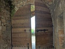 Door to the East Entrance, main ceremonial entrance into the Palace