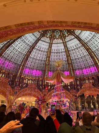 Colors change along with the music