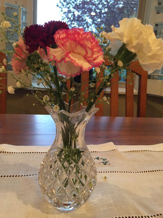 Here are my carnations that I got with my ice cream order. And of course my crystal vase from Dingle, Ireland. Sigh, happier than ever to have those trip memories. 