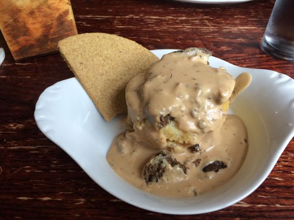 Dinner tonight - haggis with whisky cream sauce. I always shuddered at the thought, but haggis is kind of like a really good sausage meat. Very tasty, actually. At least at this place.