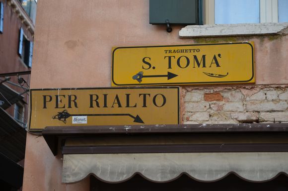 signpost for traghetto