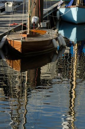 Watercraft of all sorts are seen across southern Brittany. Douarnanez has an interesting outdoors museum dedicated to ships and boats, a must for sailors and marine fans.