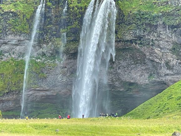 Photos don’t really do justice to these falls. 