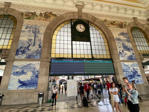 São Bento train station 