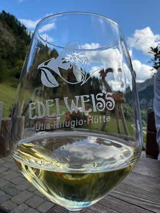 Drinks at Rifugio Edelweiss, accessible from the Colfosco lift 