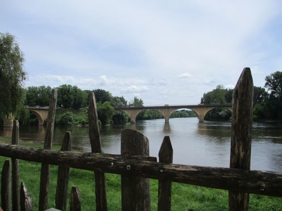 The elbow bridge at Limeuil