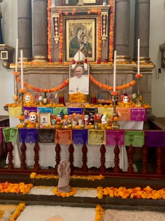 Note the portrait of the late Pope Francis on the ofrenda at the cathedral!