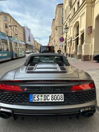 Somehow this pic made it onto the thread but I will leave it. ,example of the type of cars parked outside our hotel...pretty nice Audi!!  Also many Ferrari, Lamborghini;
taxis are luxurious cream-colored Mercedes and BMW seem like the car of "everyman," like the volks wagen of decades past.....