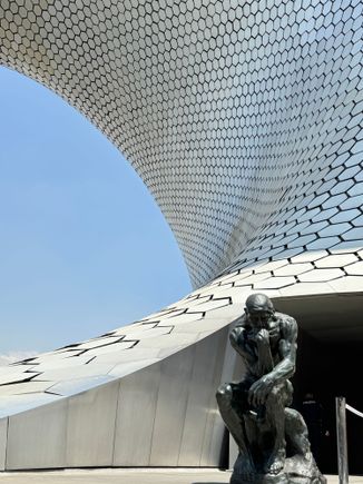 Museo Soumaya with Rodin’s Thinker guarding the entrance. 