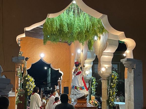 You can see the Padre in the middle of the shot next La Candelaria