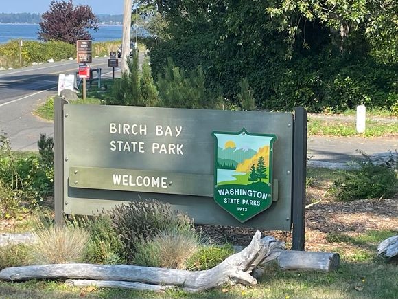 There are two entrances to the park.  This one shuts down at dusk but there is another one for campers that is open late.