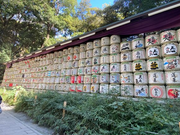Sake barrels 