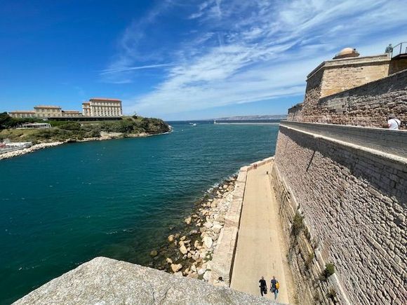 Walk the walls 