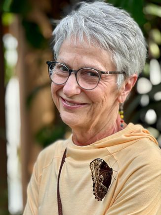 Who wouldn’t want to grab onto Joyce, lol!