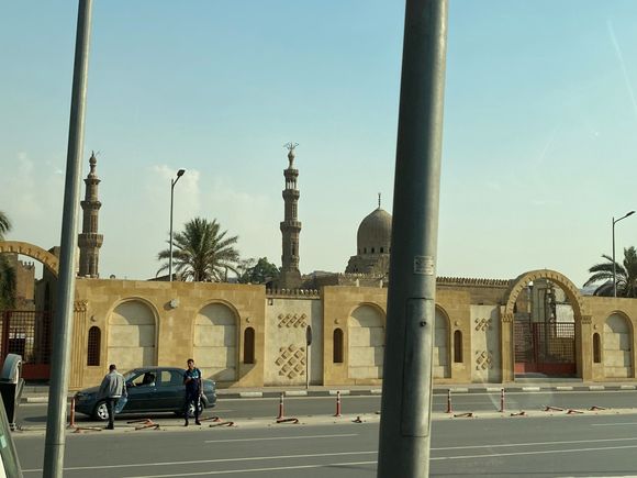 On the road to Giza