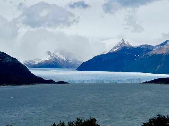 First glimpse of the Glacier when entering Park