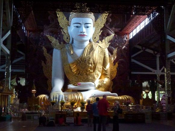 Giant Sitting Buddha, Rangoon/Yangon