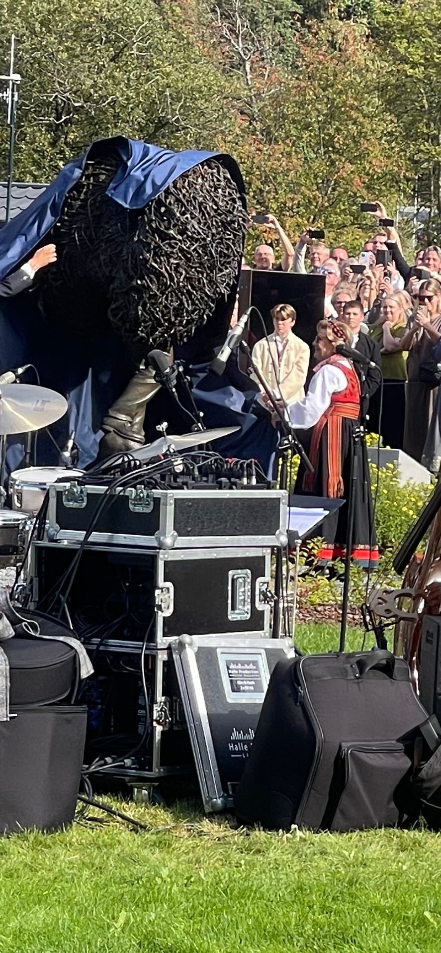 The Queen unveiled the monument
