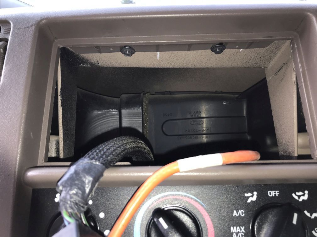 99 F350 Gets new Sony XAVAX1000 Double Din Stereo Ford Truck