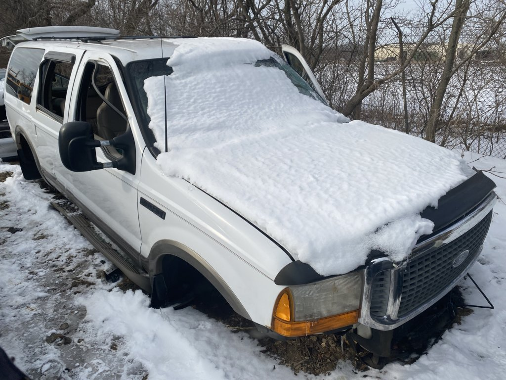 2001 Ford Excursion - A few random parts from salvage - Elkhorn, WI 53121, United States
