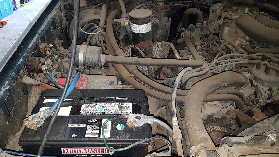 1989 F250 - help with stuff in engine bay - Ford Truck Enthusiasts Forums