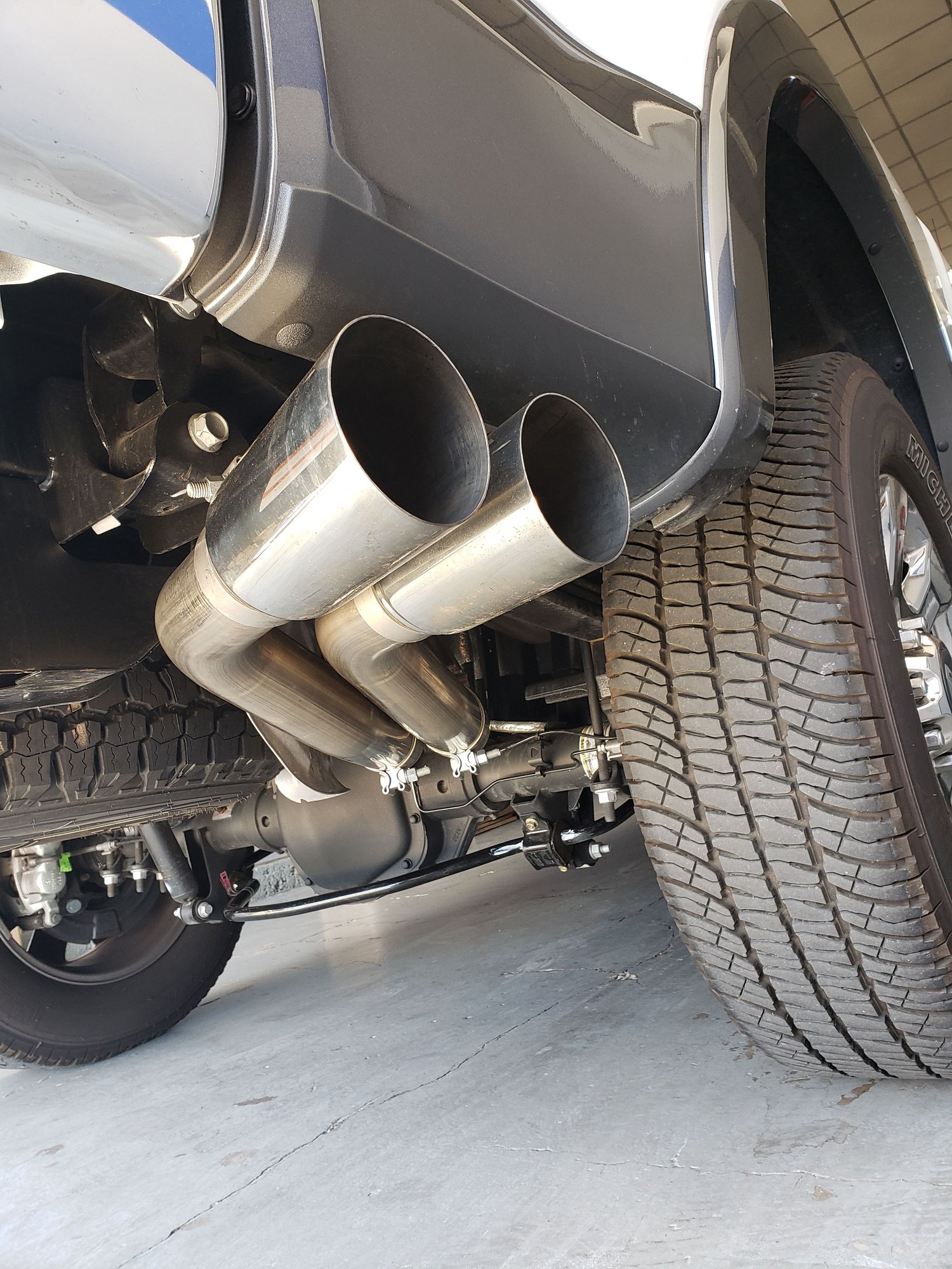 ford factory exhaust systems on Alternative 6 2 Exhaust Tips Ford Truck Enthusiasts Forums