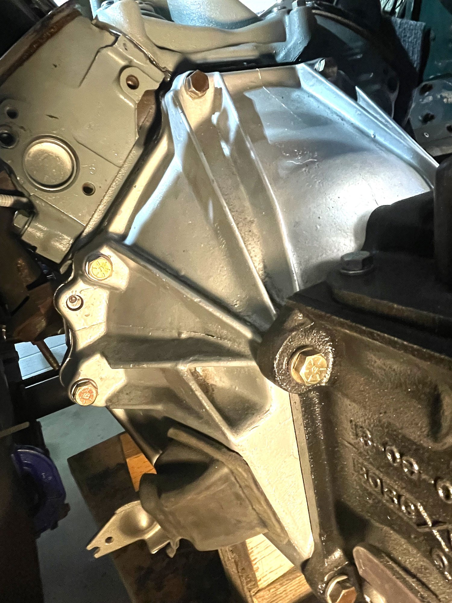 Correct Ford Part Clutch Slave Bracket and Slave Ford Truck