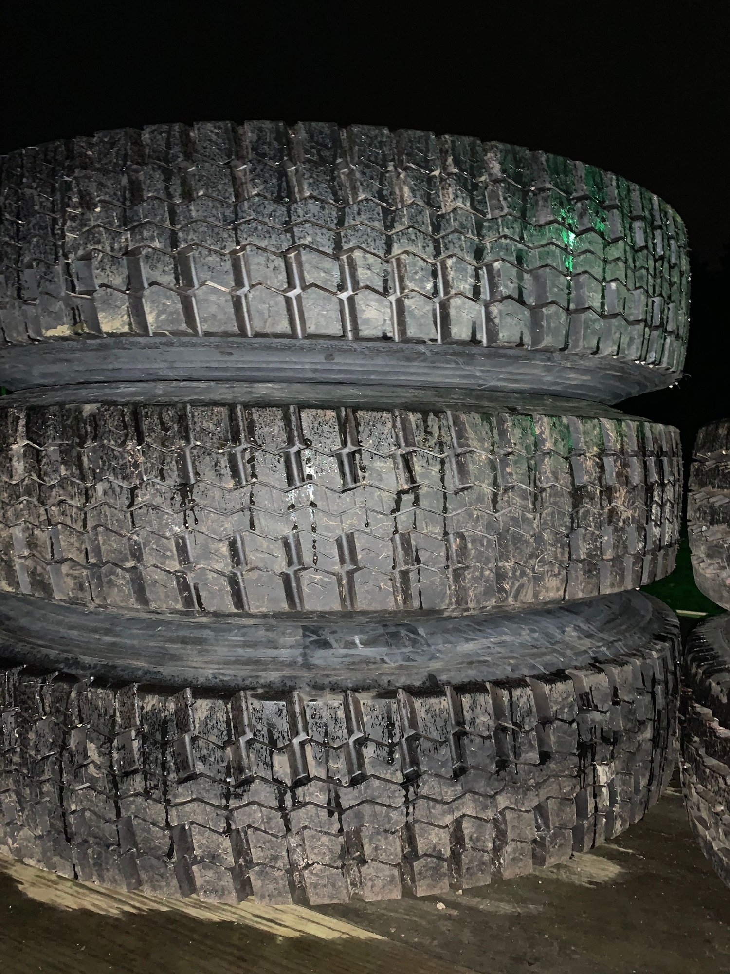 Wheels and Tires/Axles - SIX 10R22.5 New tires and wheels and new lug nuts for 6 lug ford 1960's - New - 0  All Models - Howell, MI 48855, United States