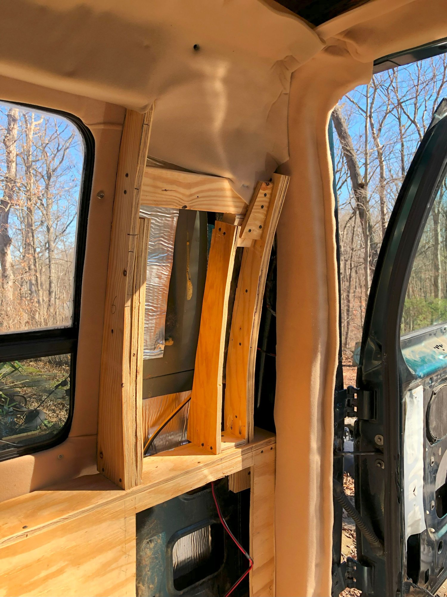 Rear right panel framing