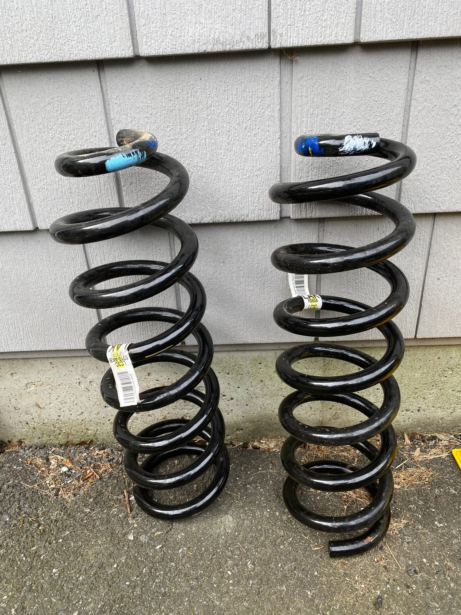 Steering/Suspension - F250/350 Front Springs - 5990/LAK - Used - All Years Ford F-250 Super Duty - Killingworth, CT 06419, United States