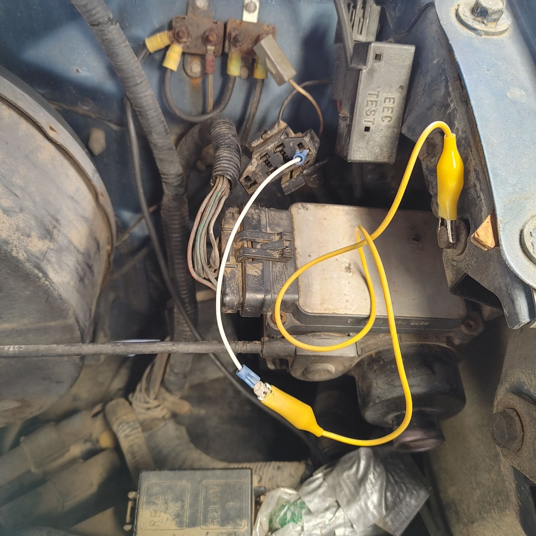 How to check fuel pressure on 19871997 gasoline Ford trucks Ford